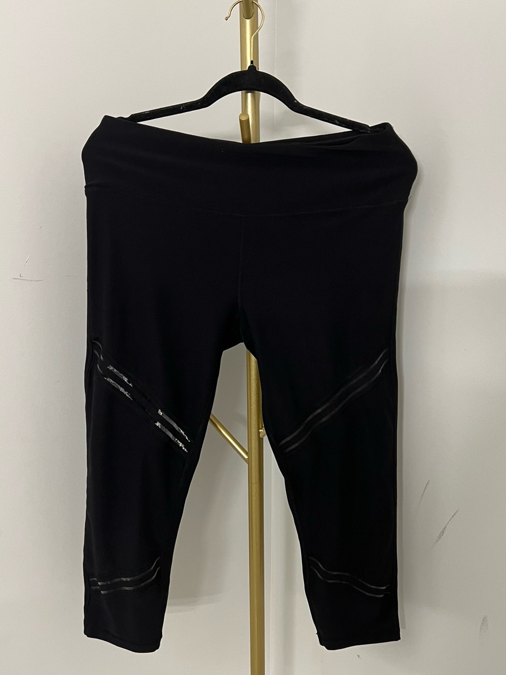 Girls' Black Capri Leggings with Breathable Mesh Accents
